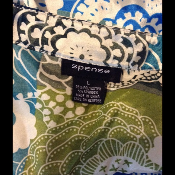 COPY - Satin Floral Top 🌺🌺🌺 - Picture 3 of 3